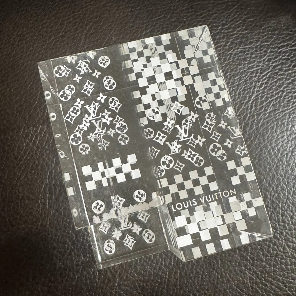 LOUIS VUITTON Damier 3D Optical Illusion Paperweight LV Box EXTREMELY RARE! - Picture 14 of 17